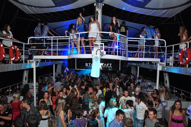 from-alanya-side-transfer-to-the-night-disco-boat-tour