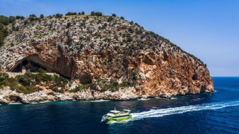 from-cala-ratjada-east-coast-glass-bottom-boat-trip