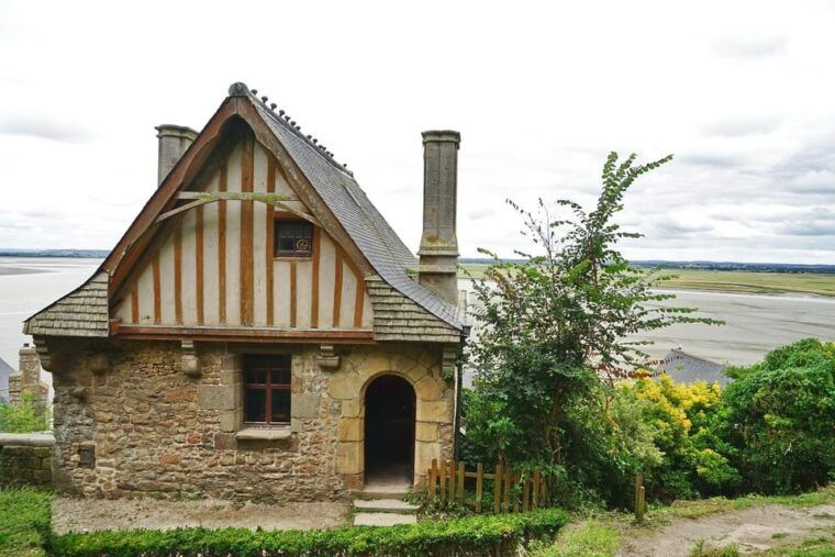 from-le-havre-mont-st-michel-private-excursion