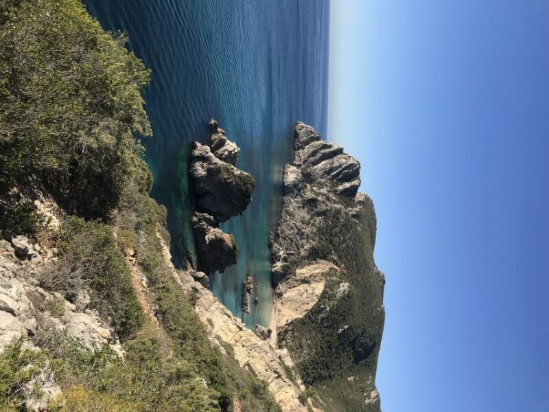 from-lisbon-arrabida-park-small-group-kayak-tour