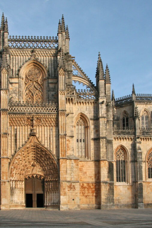 from-lisbon-fatima-nazare-obidos-private-tour-premium-car