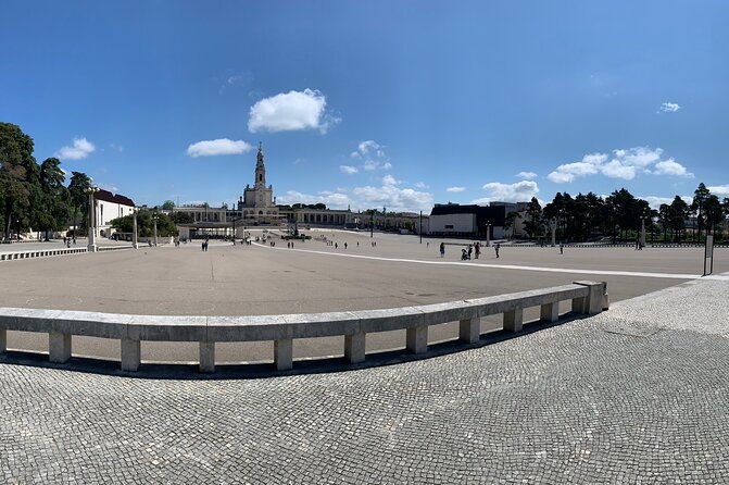 from-lisbon-to-fatima-batalha-nazare-and-obidos-full-day-private-tour