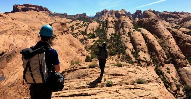 from-moab-half-day-zig-zag-canyon-canyoneering-experience