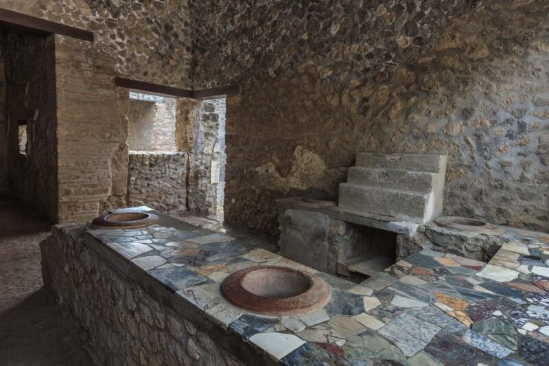 from-naples_-pompeii-tour_skip-the-line-ticket-audioguide