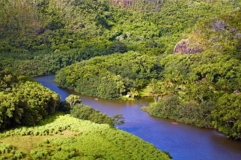 from-oahu-kauai-highlights-movie-sites-helicopter