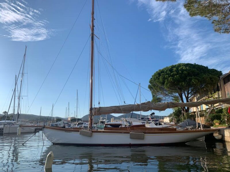 from-port-grimaud-half-day-classic-yacht-sailing-experience