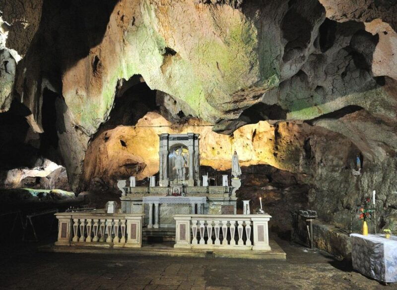 from-s-giovanni-rotondo-monte-santangelo-private-day-tour
