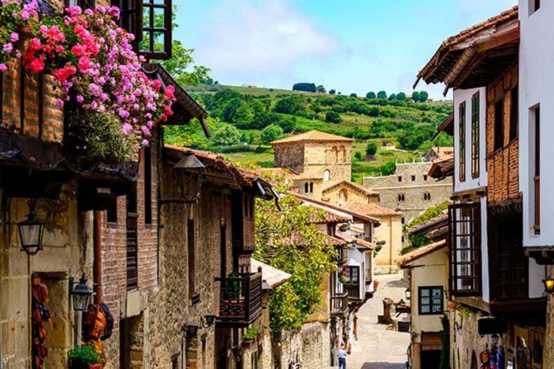 from-santander-capricho-gaudi-with-entrance-santillana-and-redwood-forest