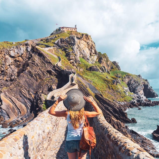 from-santander-san-juan-de-gaztelugatxe-bilbao-and-guggenheim-museum