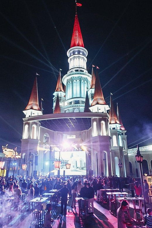 from-side-land-of-legends-night-show-with-transfer