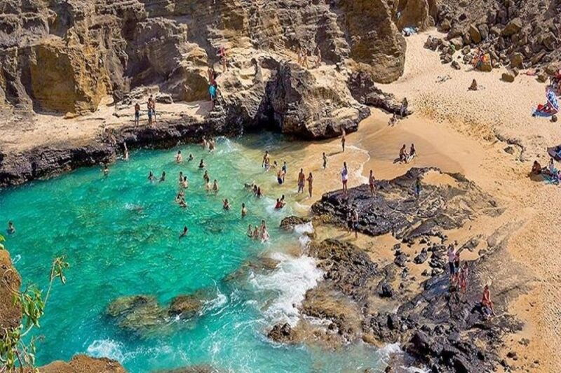 from-waikiki-oahu-grand-circle-island-experience