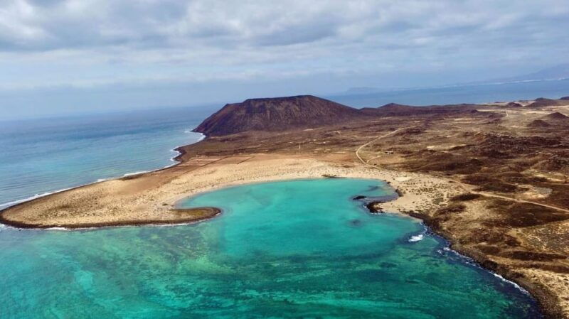 fuerteventura-private-catamaran-all-inclusive-lobos-in