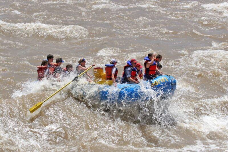 full-day-colorado-river-rafting-tour-at-fisher-towers