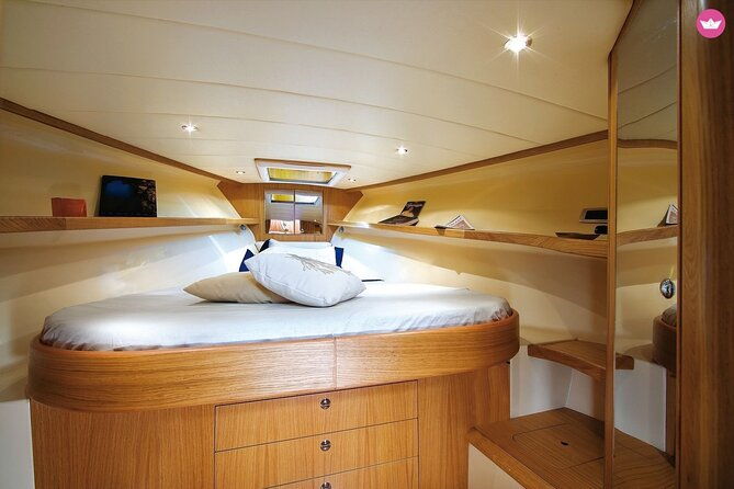 full-day-in-capri-with-fratelli-aprea-32-feet