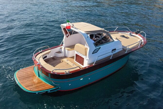 full-day-private-boat-tour-to-gulf-of-naples-ischia-procida