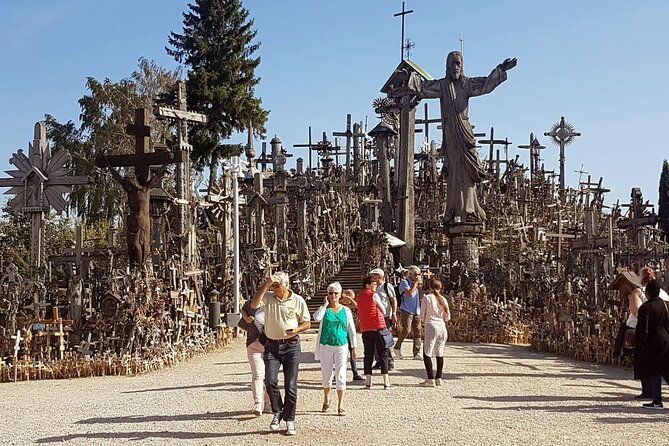 full-day-private-trip-hill-of-crosses-rundale-and-bauska-castle