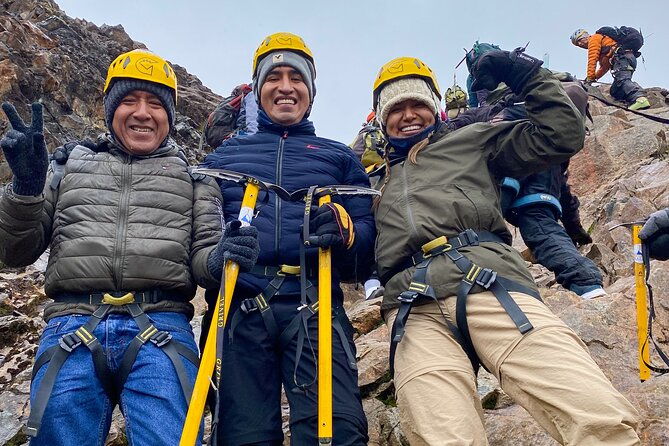 full-day-tour-in-nevado-mateo-summit-cordillera-blanca