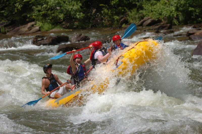 full-ocoee-river-whitewater-trip-with-riverside-lunch