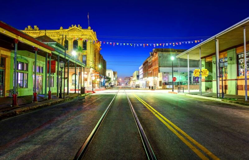 galveston-shadows-of-revelry-adults-only-walking-tour