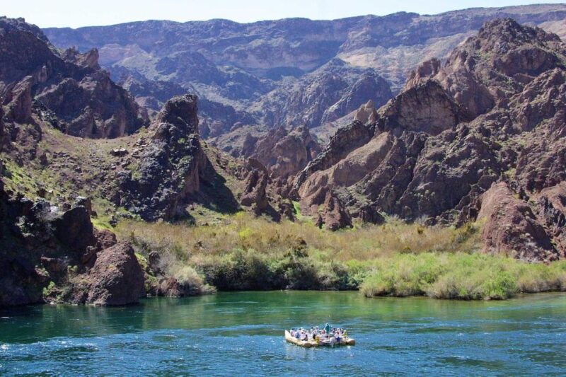 grand-canyon-helicopter-tour-with-black-canyon-rafting