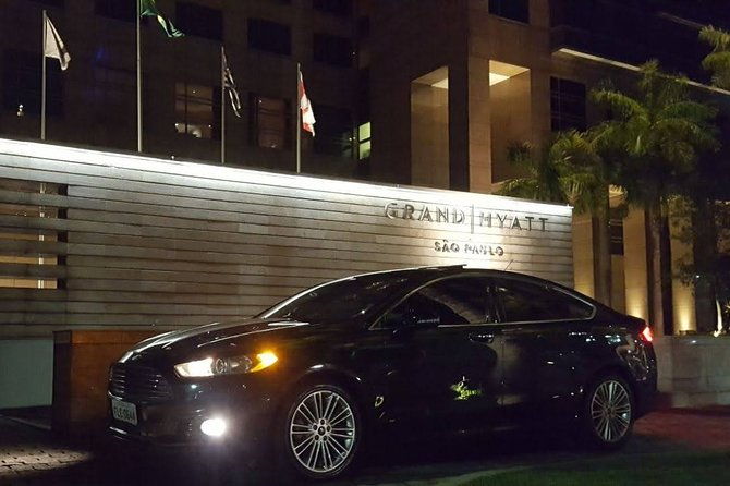 guarulhos-airport-transfer-sao-paulo-executive-sedan-vehicle