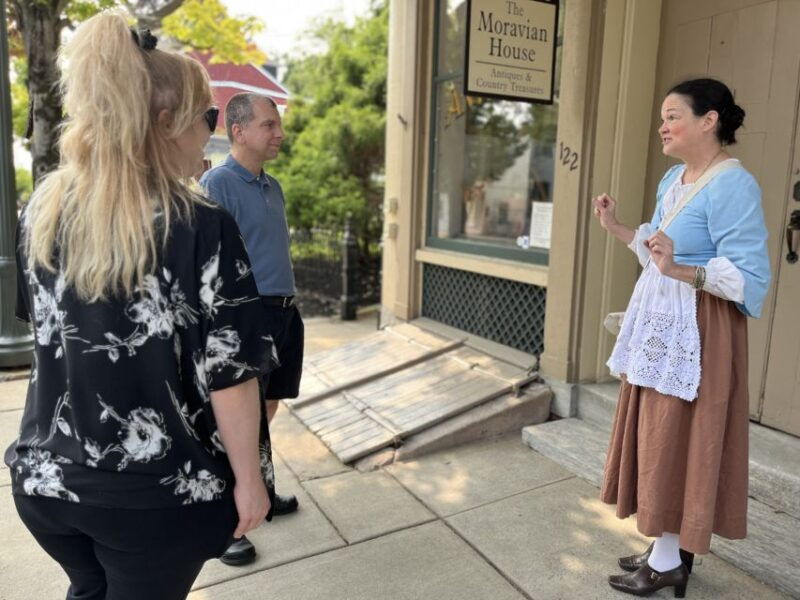 guided-ghost-tour-of-lititz