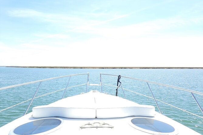 half-day-private-motor-yacht-tour-in-algarve