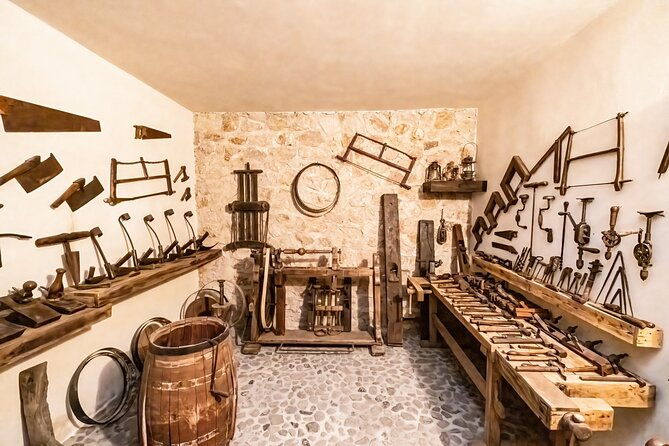 highlights-santorini-private-tour
