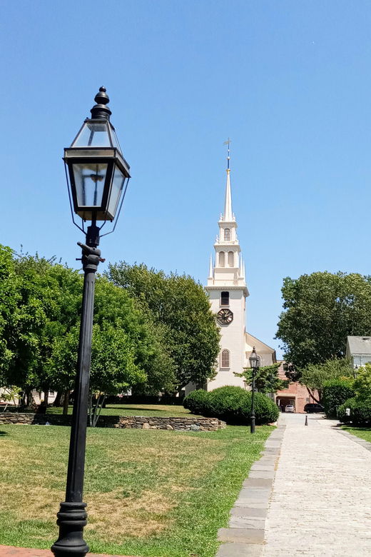 historic-highlights-of-newportri-with-with-the-gilded-age