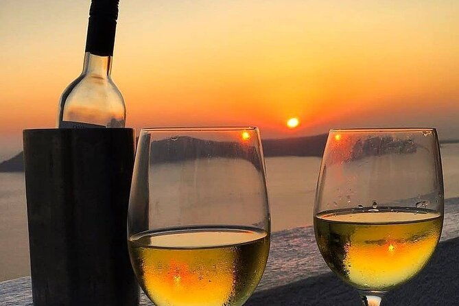 honeymoon-private-santorini-luxury-guided-tour