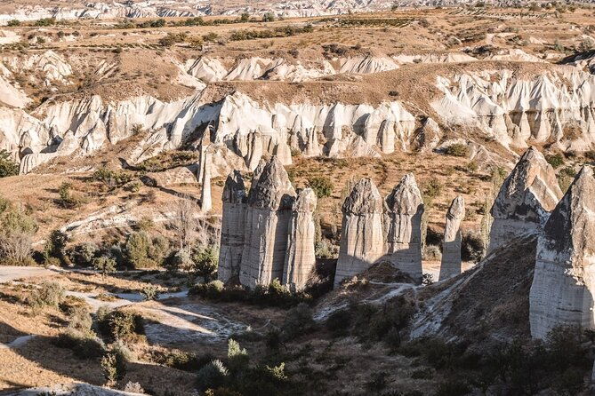 horse-riding-in-cappadocia-through-fairy-chimeys