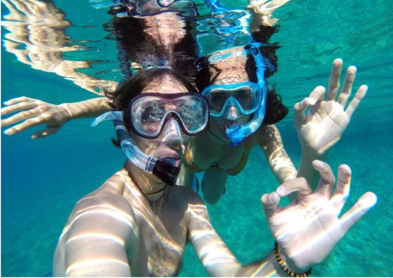 hospitalet-cruise-and-snorkeling-in-llop-mari-cave