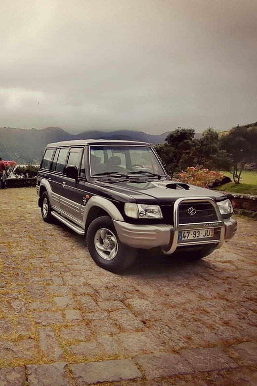 idyllic-full-day-west-twin-fire-lakes-by-suv