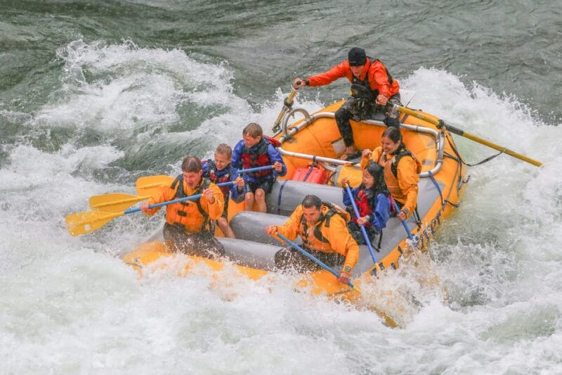 jackson-8-mile-classic-boat-whitewater-rafting-trip