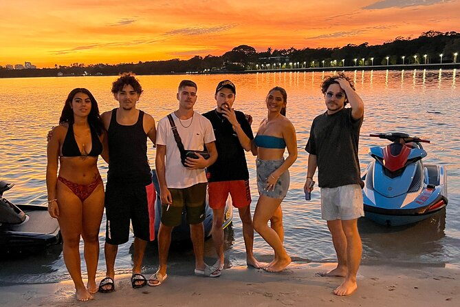 jetski-ride-while-exploring-miami-islands