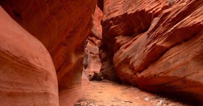 kanab-peekaboo-slot-canyon-tour