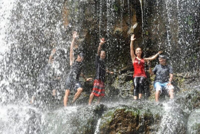 kauai-guided-hike-and-waterfall-swim