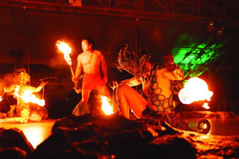 kauai-vip-4-course-manor-house-dinner-luau-kalamaku-show