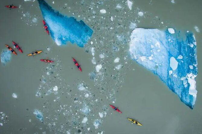 kayak-experience-on-grey-glacier-lake-torres-del-paine