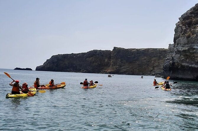 kayaking-along-the-algarve-coast