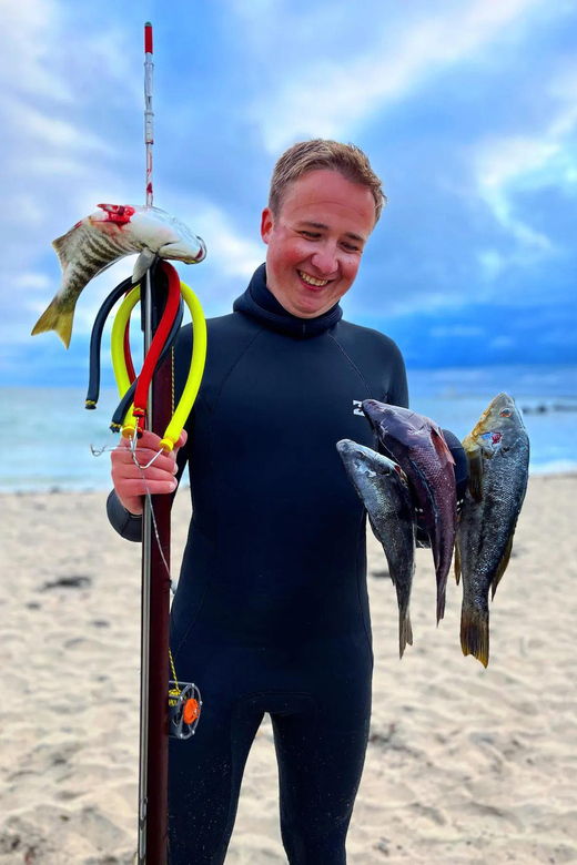 kelp-forest-spearfishing-adventure