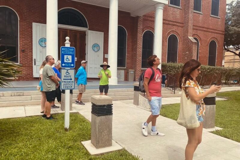 key-west-hemingways-life-and-local-food-walking-tour