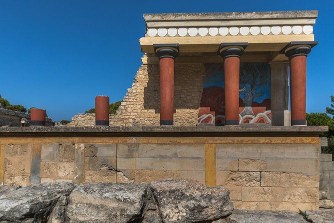 knossos-palace-private-tour-with-transfer-from-heraklion-prefecture