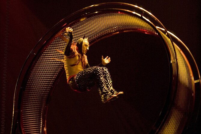 kooza-by-cirque-du-soleil-under-the-big-top-in-seattle-wa