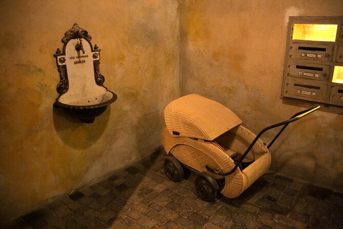 krakow-jewish-quarter-kazimierz-schindlers-factory-guided-tour