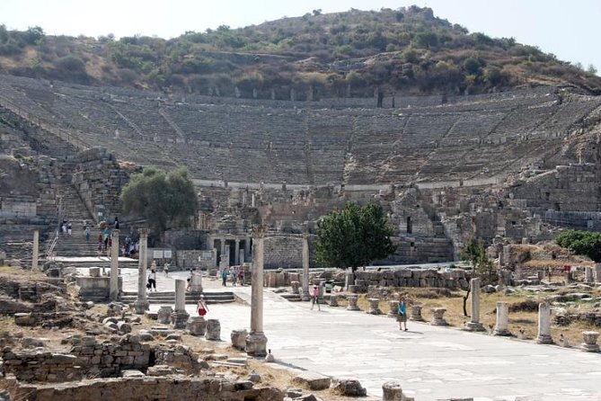 kusadasi-port-private-ephesus-tour-sirince-village-with-lunch