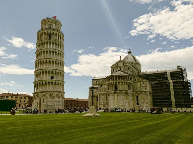 la-spezia-full-day-pisa-and-lucca-excursion