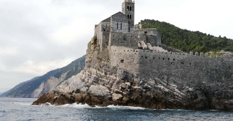 la-spezia-gulf-tour-lerici-palmaria-island-portovenere