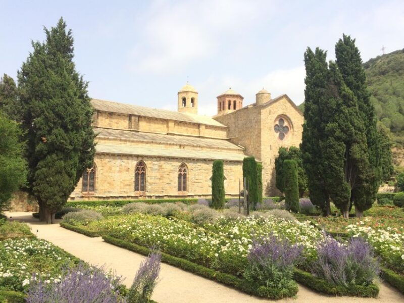 lagrasse-village-fontfroide-abbey-cathar-country