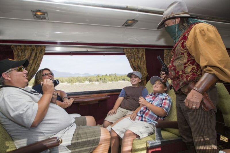 las-vegas-2-day-grand-canyon-railway-bearizona-meteor-crater